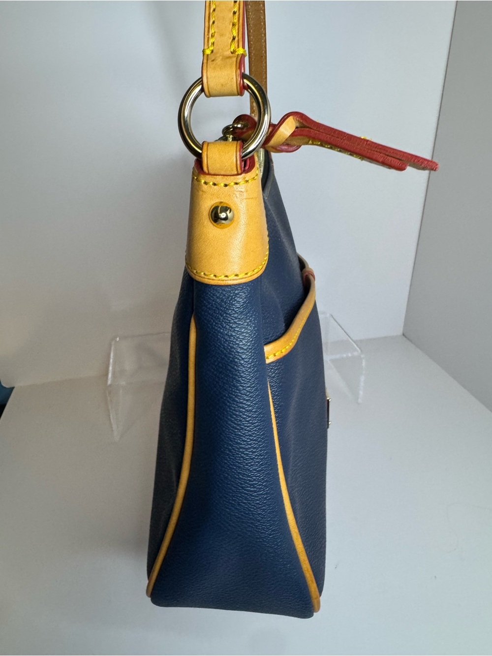 #368 Dooney & Bourke Kimberly Pebble Grain Small Shoulder Bag - Picture 5 of 17
